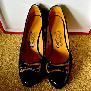 Salvatore Ferragamo Pumps - Blanda Low Heel